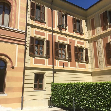 Villa Scati Apartments Мелаццо Номер фото