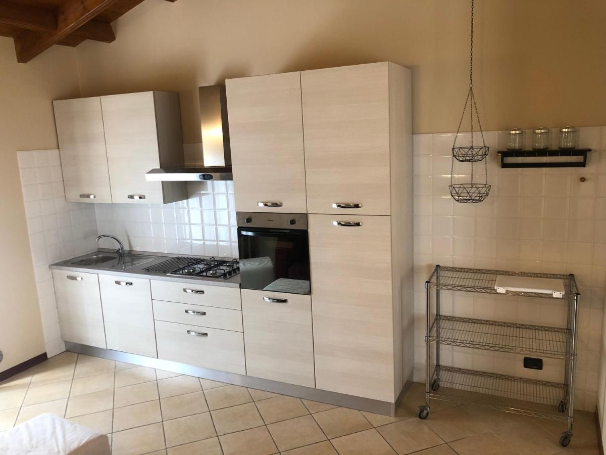 Villa Scati Apartments Мелаццо Экстерьер фото