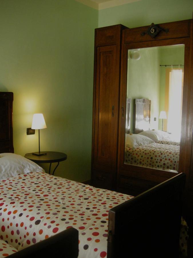 Villa Scati Apartments Мелаццо Экстерьер фото