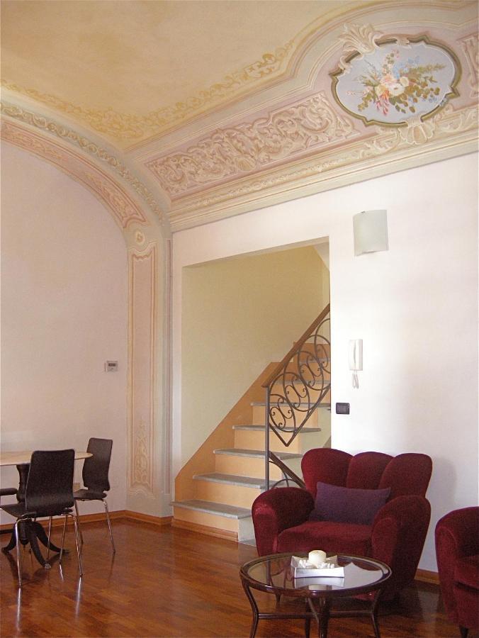 Villa Scati Apartments Мелаццо Экстерьер фото