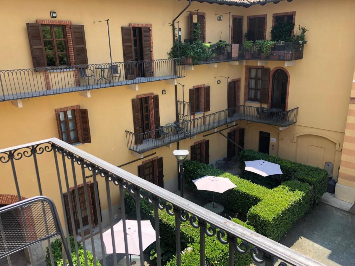Villa Scati Apartments Мелаццо Номер фото