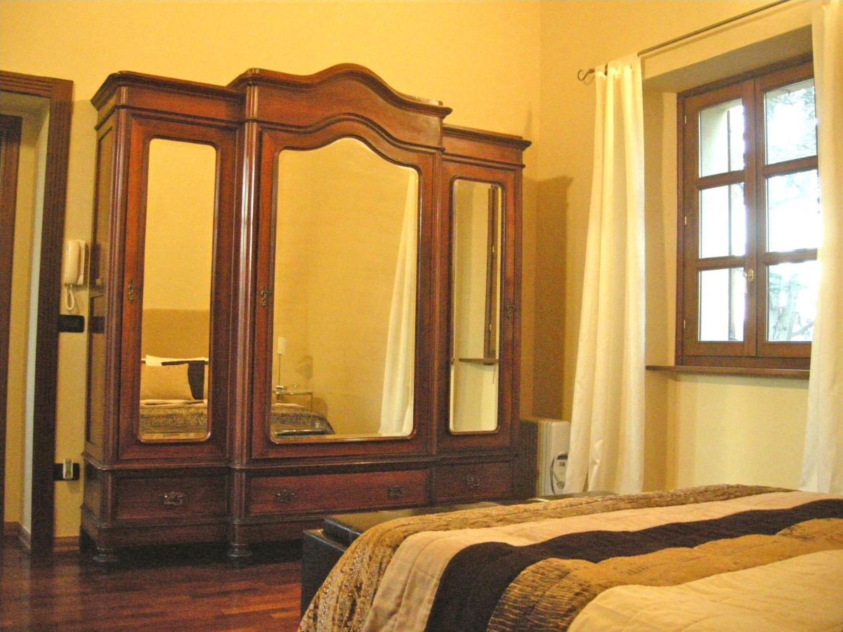 Villa Scati Apartments Мелаццо Экстерьер фото