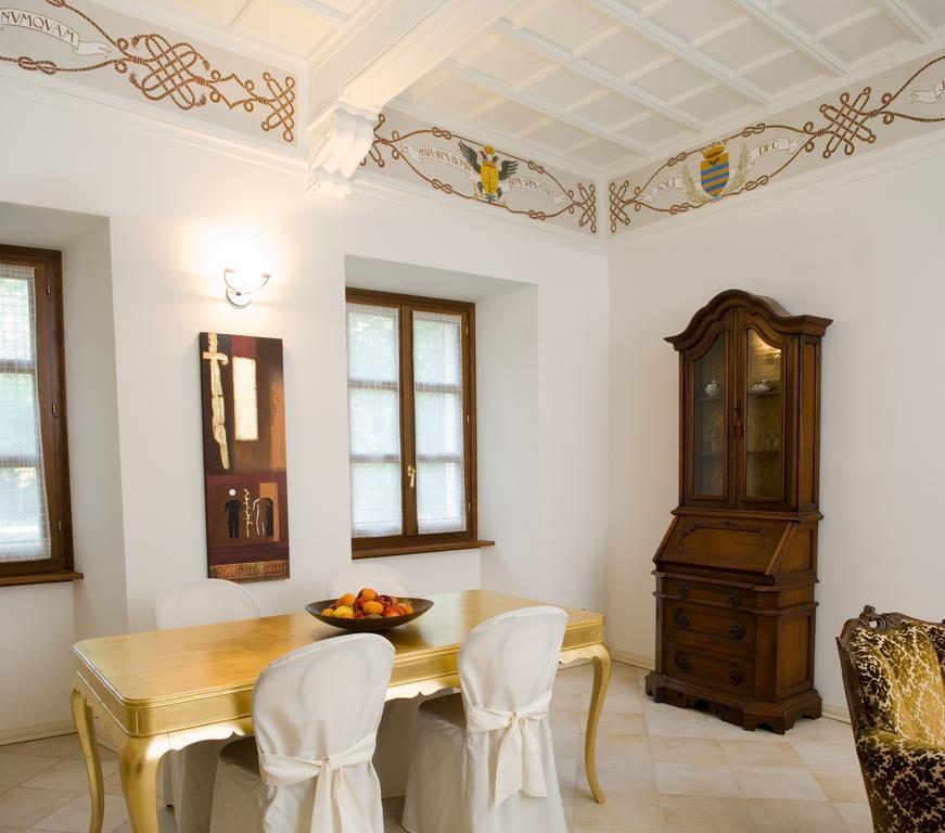 Villa Scati Apartments Мелаццо Экстерьер фото